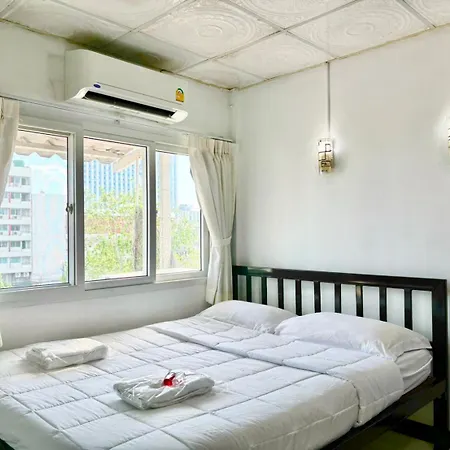 Lsn Mansion Apartment Bangkok Exterior photo